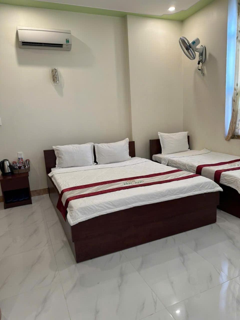 Hotel Tan Phu La Gi Extérieur photo
